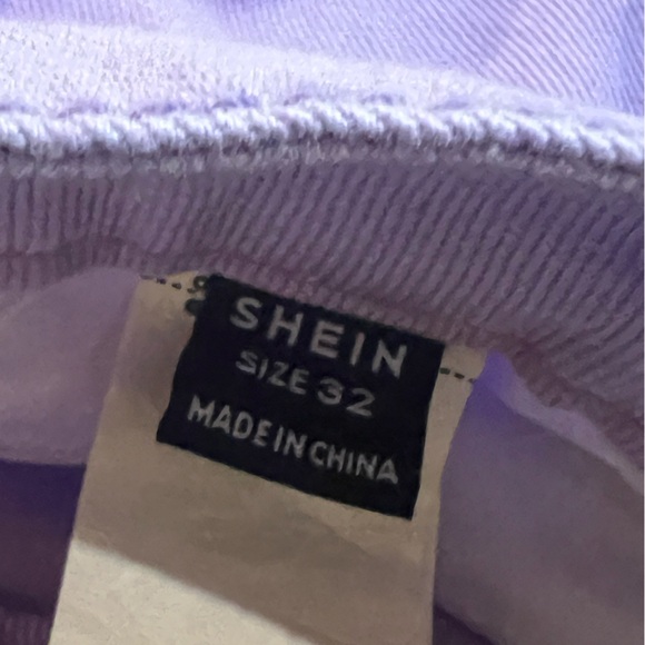 SHEIN Jean shorts. Purple, size 32. - Picture 4 of 5